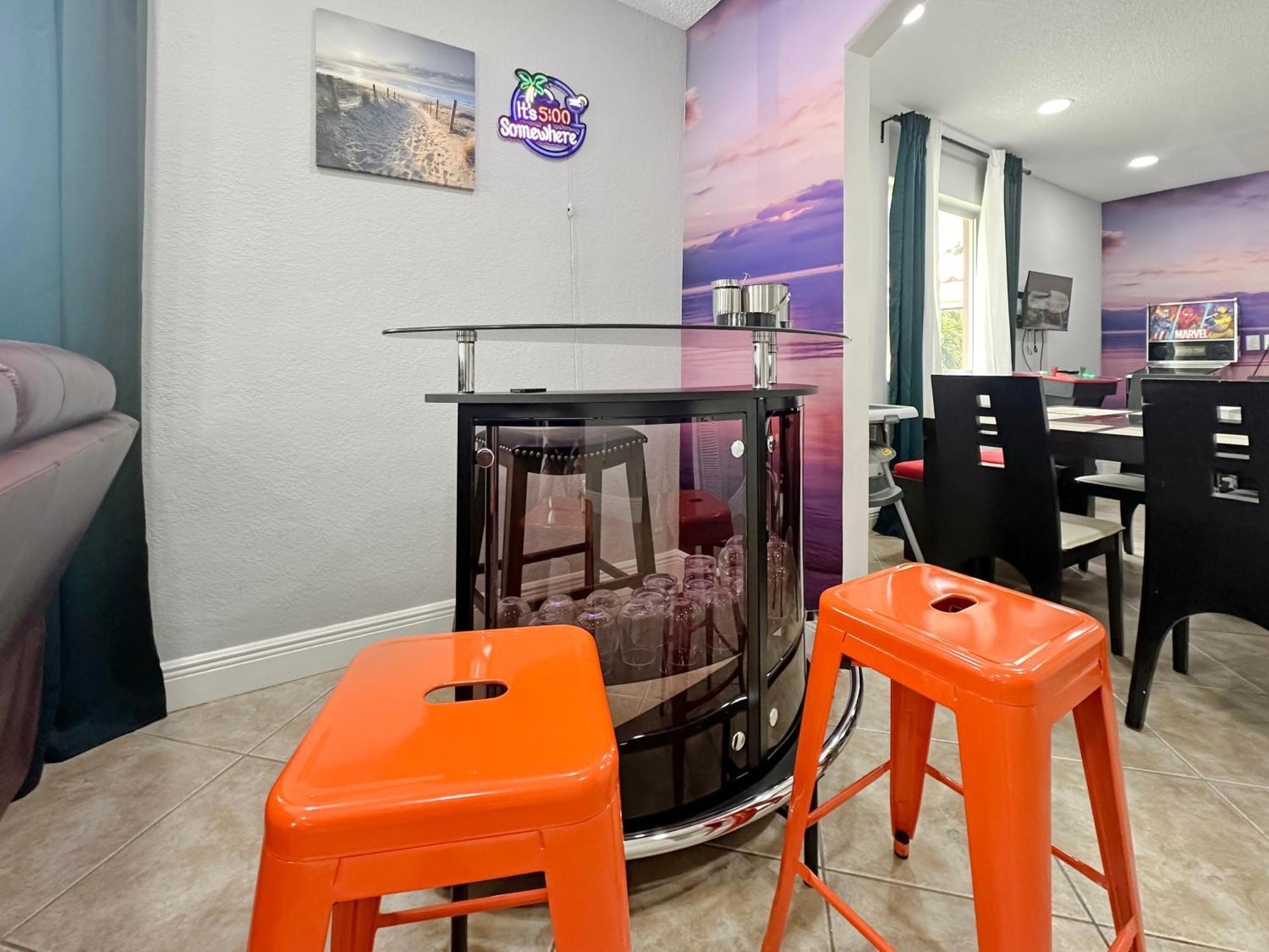 Ferienhaus Vacay Spot Gables 4 To 23 Guest Gameroom 2 Kitchens 2 Bbq, 2 Bar, Backyard, Patio, Prime Loc! 6 Blocks Away From Bars, Nite Clubs, Res, Shops Miami